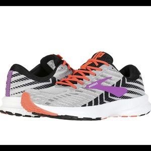 Brooks Womens Launch 6 Running Shoe